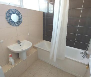 1 bedroom duplex to rent - Photo 3