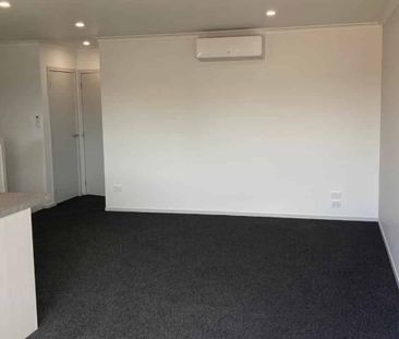 Bright & Tidy 2-Bedroom Unit in a Handy Location - Photo 3