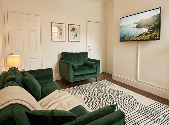 3 bedroom terraced house to rent - Photo 1