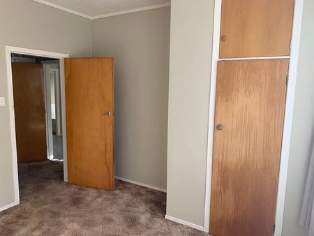 2 bedroom plus sleepout - Photo 4