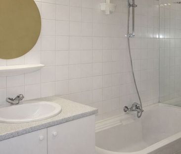 Appartement te huur in Halle voor € 800 met 1 slaapkamer - Photo 4