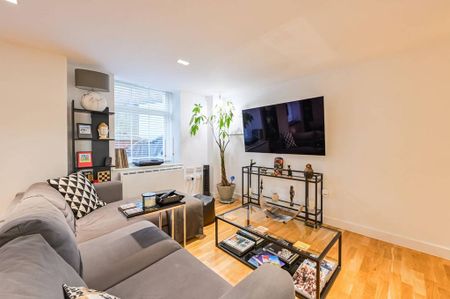 2 bedroom flat to rent - Photo 2