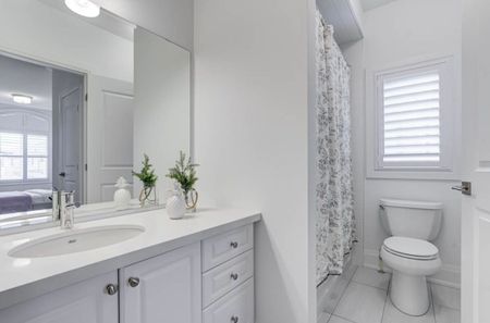 For Lease - 4157 Hillsborough Crescent, Oakville, Ontario - Photo 4