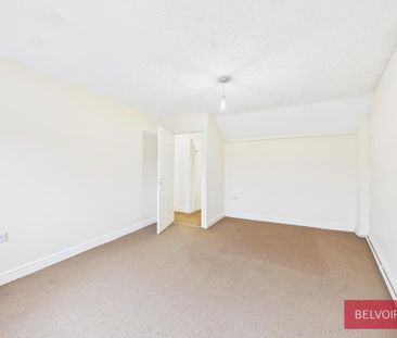 4 bedroom semi-detached house to rent - Photo 5