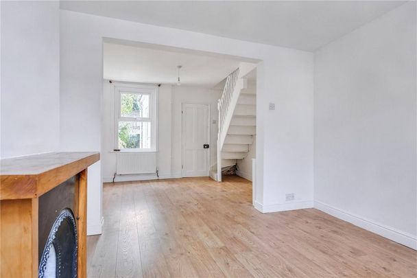 3 bedroom terraced house to rent - Photo 1