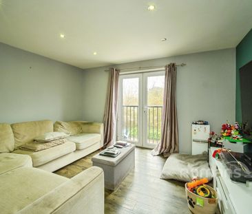 2 bedroom apartment to rent - Photo 4