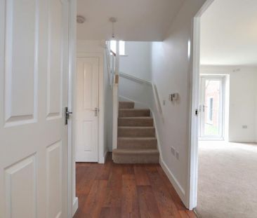 3 bedroom semi-detached house to rent - Photo 1