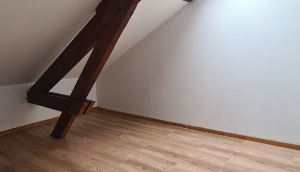 Appartement 3 pièces 35m2 REIMS 596 euros - Photo 1