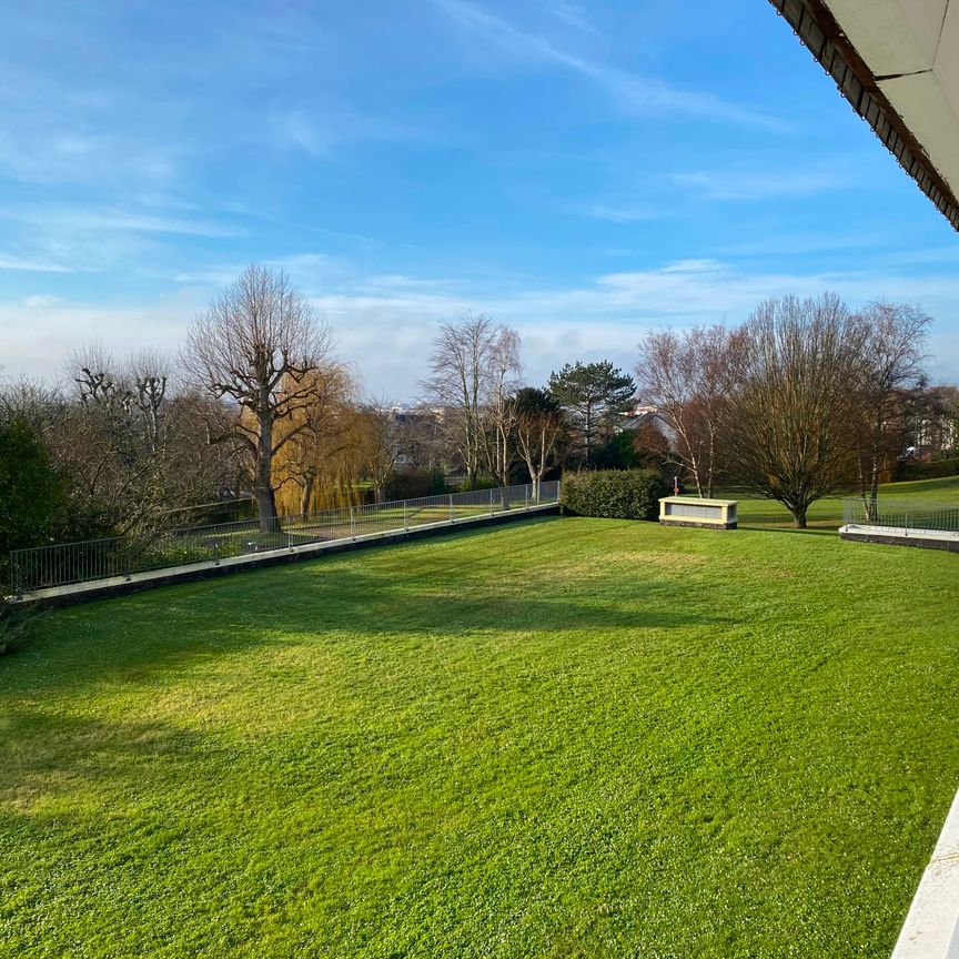 CAEN APPARTEMENT F2 AVEC BON ETAT, LUMINEUX, BON PLAN, BALCON AVEC GARAGE ET CAVE. - Photo 1