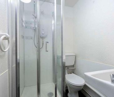 Wellington Street, Cheltenham, GL50 - Photo 2