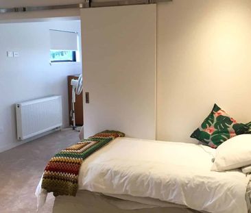 Fully Furnished Two-Bedroom Unit - Photo 5