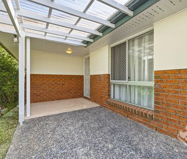Moden and Spacious Family Home - Photo 5