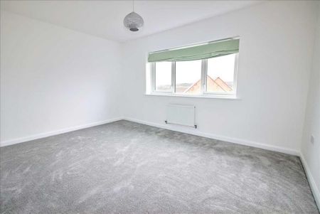 2 bedroom semi-detached house to rent - Photo 3