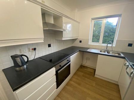 2 bedroom flat to rent - Photo 3