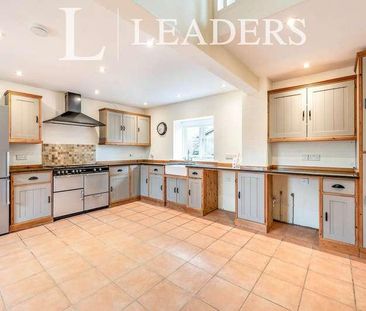 The Stables, Calceto Lane, Lyminster, BN17 - Photo 3