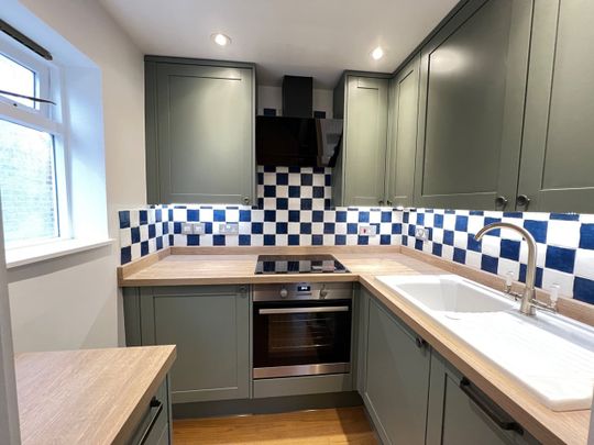 2 Bed Flat, Crouch Hall Road, N8 - Photo 1