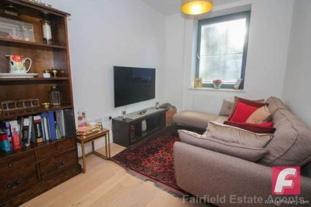 1 bedroom property to rent in Bushey - Photo 4