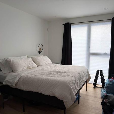 Grand 3 chambres, 2 salles de bain Métro Crémazie - Photo 3