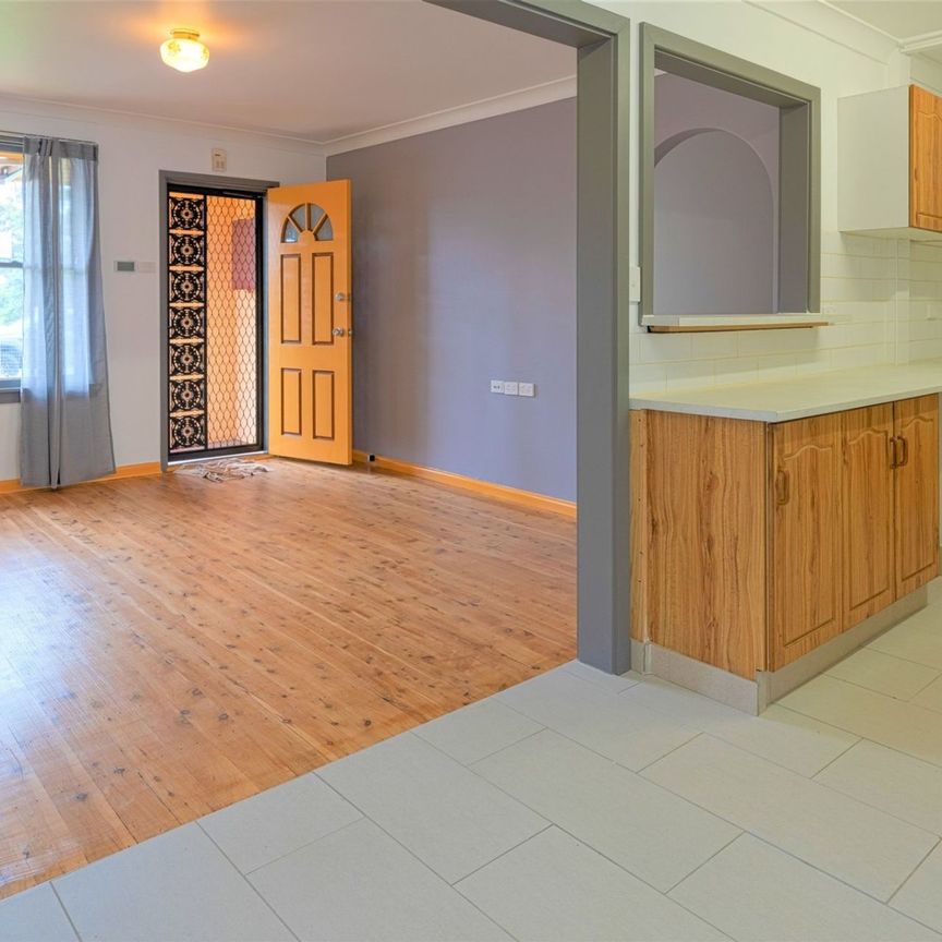 Well Presented Family Home! - Photo 1