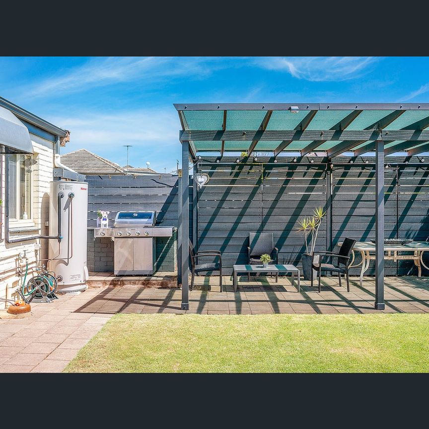 40 Oleander St W, South Brighton, SA 5048 - Photo 1