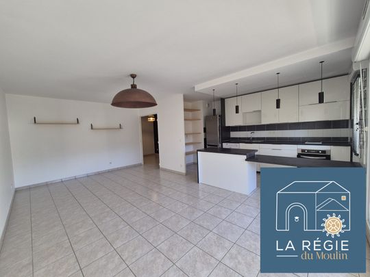 Location Appartement 3 pièces 70m² BOURGOIN JALLIEU 38300 - Photo 1