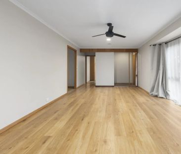 Bright, Comfortable, and Ideally Located - Photo 5