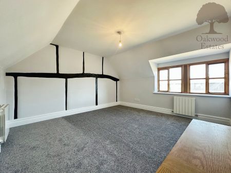 7 bed link detached house to rent in Fullers Hill, Amersham, HP6 - Photo 3