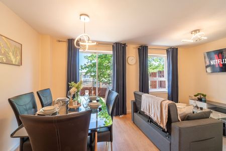 2 Bed Semi-Detached House, St Catherines Close, B15 - Photo 2