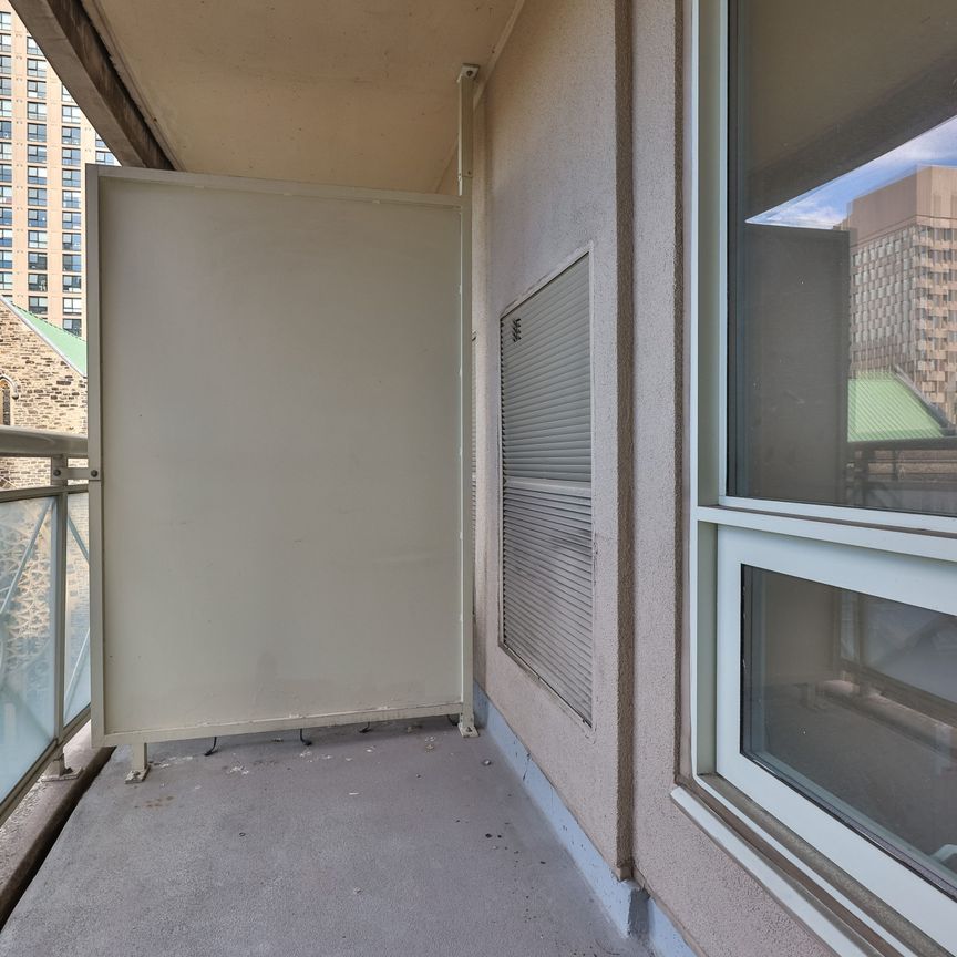 For Lease - 100 Hayden Street Unit# 703, Toronto, Ontario - Photo 1