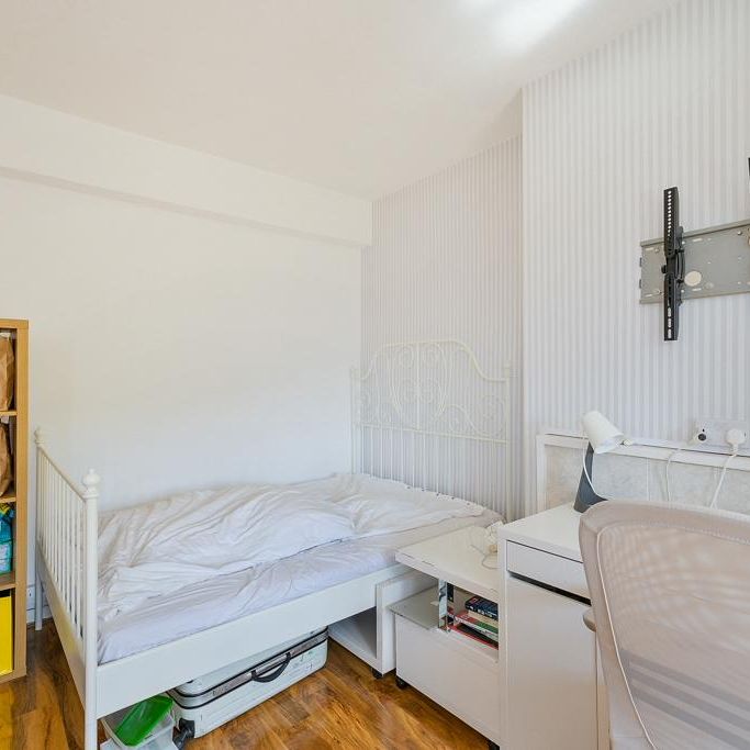 3 bedroom flat in Cromer Street - Photo 1