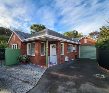 Townhouse Living - Photo 4