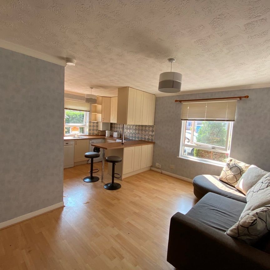 1 Bed Flat, Corstorphine, EH12 - Photo 1