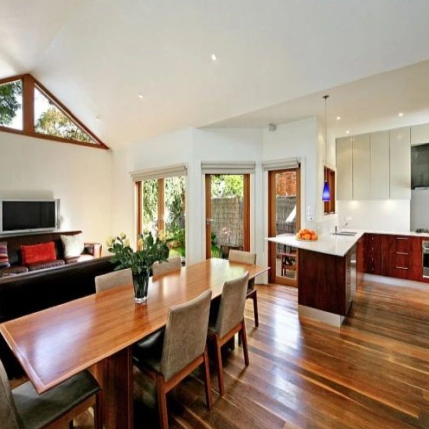 5 Crews Street, St Kilda East. - Photo 1