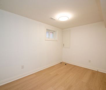 For Lease - 8 Nootka Crescent Unit# Lower, Toronto, Ontario - Photo 3