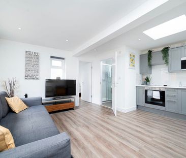 Great Cambridge Road - Photo 5