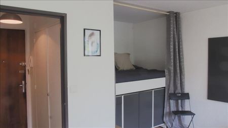 1 pièce - Meublé - 31,25 m² - 2ème étage - Colocation non autorisée - Photo 2