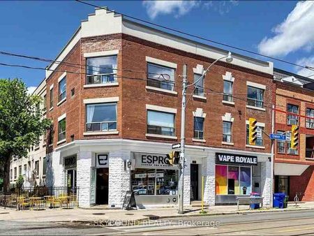 131 Wineva Avenue apartment — Toronto, ON (2-Bedroom) - 2 Bedroom - Photo 5
