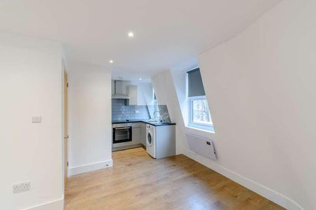 Rushey Green, London, SE6 - Photo 4