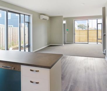WATERLOO LIVING - Photo 3