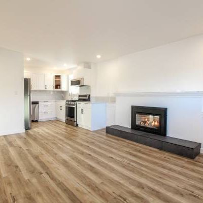 Brentwood Bay - 3 bed/2 bath suite for rent - Photo 1