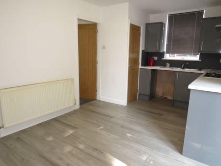 Whiteley Avenue, Sowerby Bridge - Photo 2