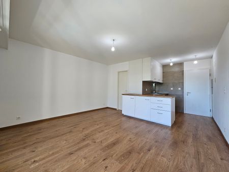 Spacieux studio avec balcon à louer - Foto 4