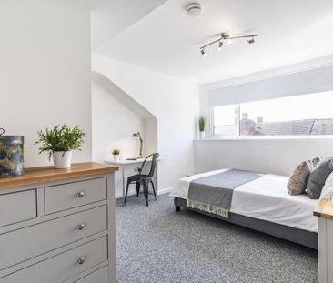 4 bedroom terraced house to rent - Photo 6