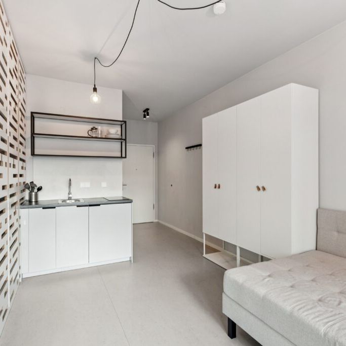 Zentral & möbliert – 1-Zimmer-Wohnung in Berlin-Neukölln - Photo 1