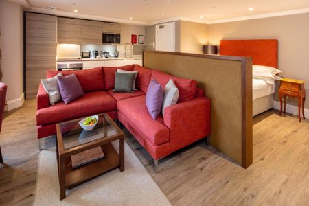 1 bedroom serviced apartment to rent - Photo 2