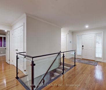 For Lease - 499 Reynolds Street Unit# Main Floor, Whitby, Ontario - Photo 1