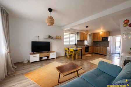 Rezidenta deosebita, curte proprie, loc de parcare, Liziera, - Fotografie 3