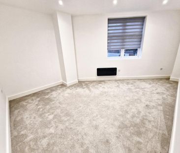 3 bedroom flat to rent - Photo 5