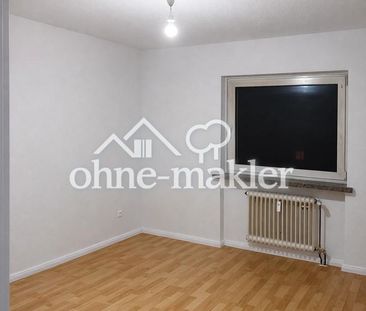 Frisch renovierte 4-Zimmer-Wohnung mit neuer EBK, Loggia & Garage –... - Photo 2
