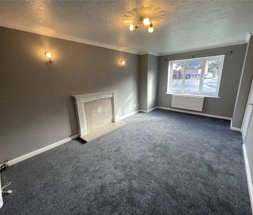 4 bedroom semi-detached house to rent - Photo 2